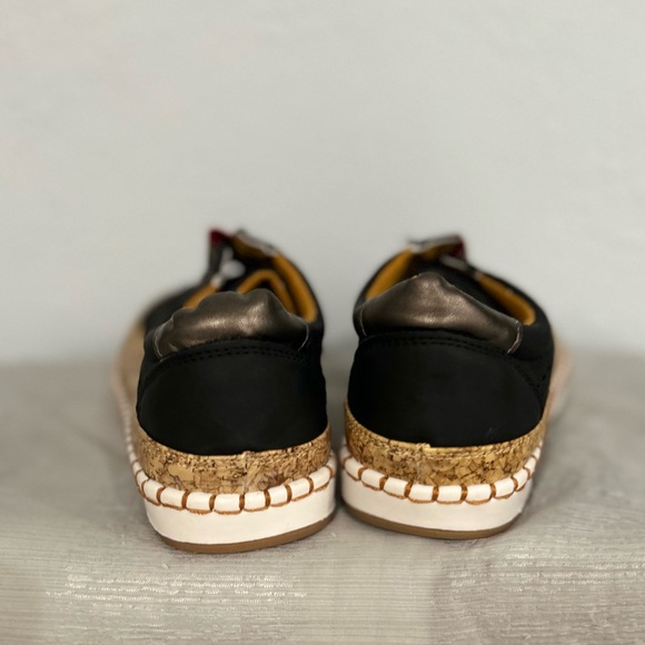 NWOT slip on low top casual sneakers black size 8 - Picture 7 of 9